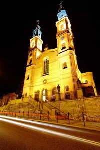 400px-Bazylika_Najświętszej_Marii_Panny_i_św._Bartłomieja_-_przemasban96